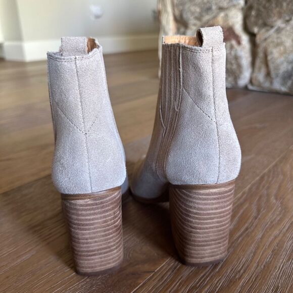 MARC FISHER Light Taupe Gray Suede Leather OSHAY Point Toe Ankle Bootie - Picture 7 of 9